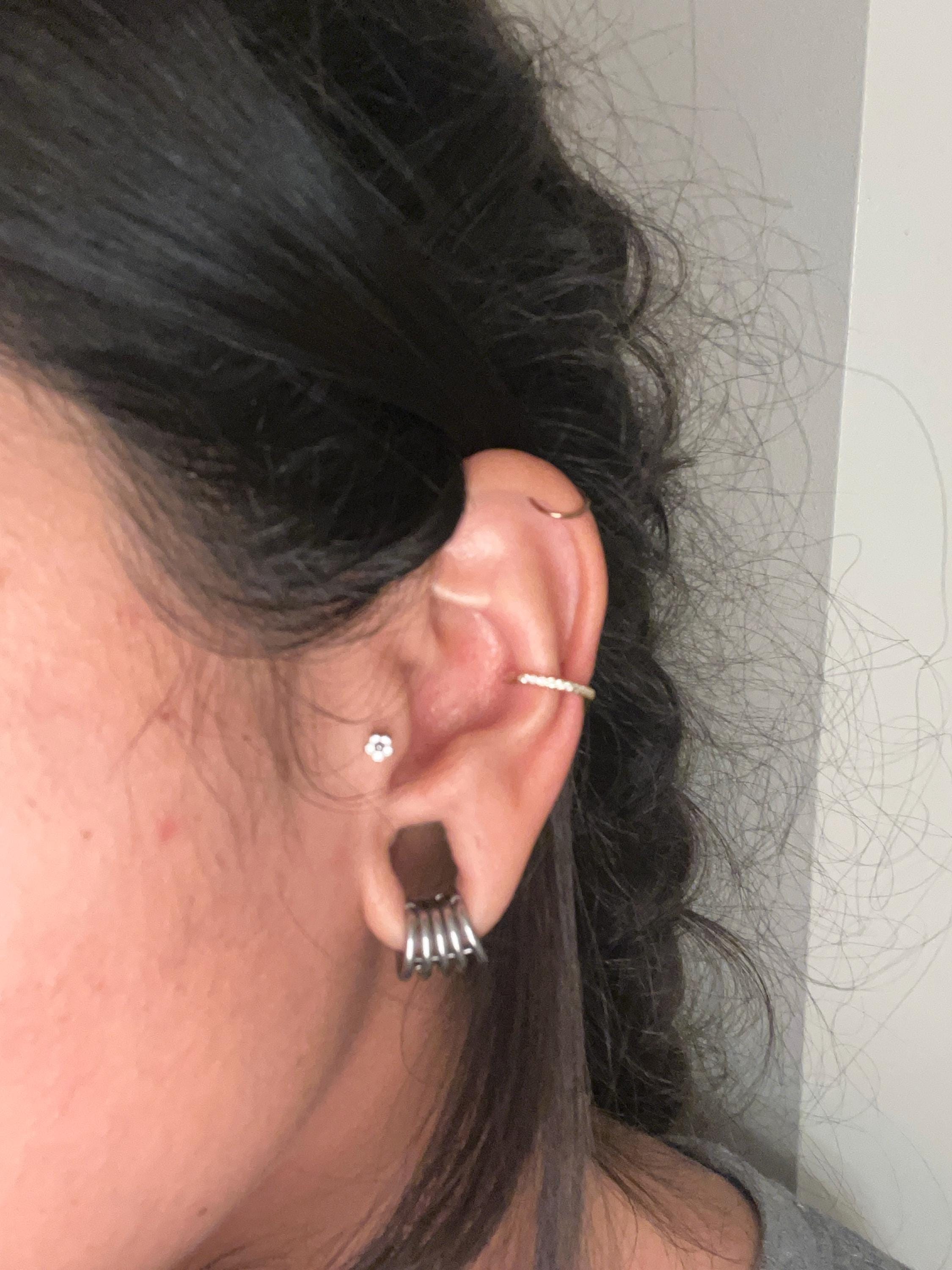 20G/18G/16G Seamless Gold Conch Clicker Paved Cartilage Gold Hoop Earrings • 925 sterling silver • tragus helix hoops • gold cartilage hoop