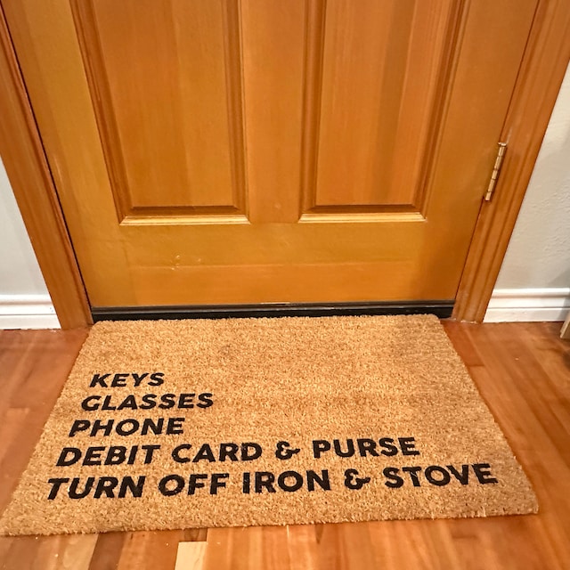 Doormat Keys Glasses Phone Debit Card Purse Iron Stove HTHwear