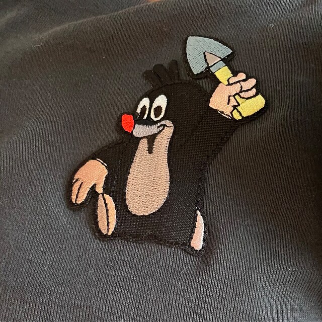 Der Kleine Maulwurf Pauli Bügelbild – 6,5 X 7,4 Cm, Gestickt Mit Händen