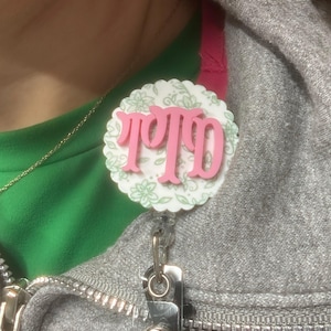 Taylor added a photo of their purchase