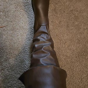 Tom added a photo of their purchase