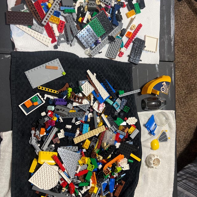 Legos FRIENDS Pieces by the Pound! Pound of Genuine Lego Pieces