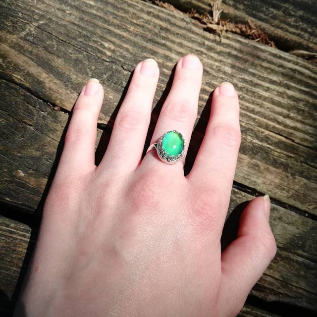 Shiny Sterling Silver 925 MOOD RING Medium Oval Silver