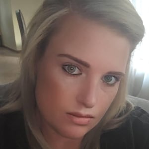 Leonie added a photo of their purchase