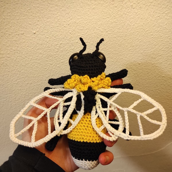 Crochet Pattern - Bumblebee **PATTERN ONLY** - Etsy