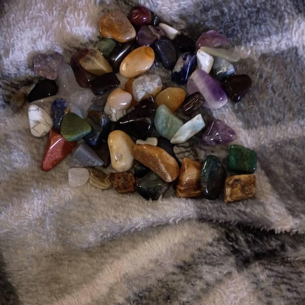 Insane Deal 20 Lbs of Assorted Mix of Rough & Tumbled Stones at ...