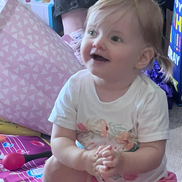 Deer christmas pregnancy announcement