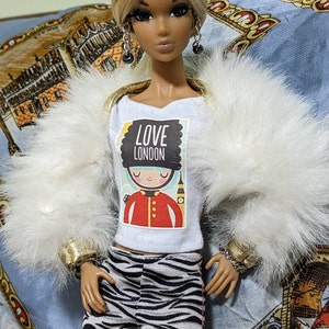 Elle added a photo of their purchase
