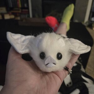 コウモリのぬいぐるみ、かわいいアルビノコウモリ、ぬいぐるみ - Etsy 日本