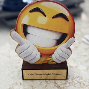 Smiley Happy Face Thumbs up Wood Sculpture Trophy Awards 