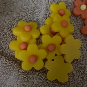 40 Ciondoli Girasole Con Faccina In Resina - Retro Piatto Per Fai Da Te, Gioielli E Decorazioni