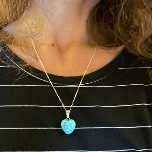 Collier Chaîne En Argent Poinçonné 48 Cm Avec Pendentif Coeur En Argent Et Zirconium - État Très Bon - Origine France