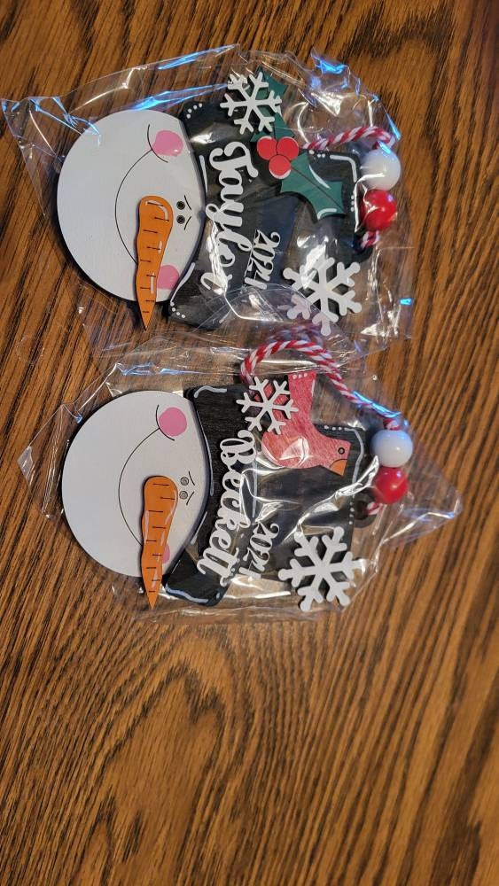 PERSONALIZED snowman ornament, personalized snowman, personalized ornament, Christmas stocking tag, personalized family Christmas snowman