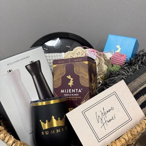 Iliana added a photo of their purchase