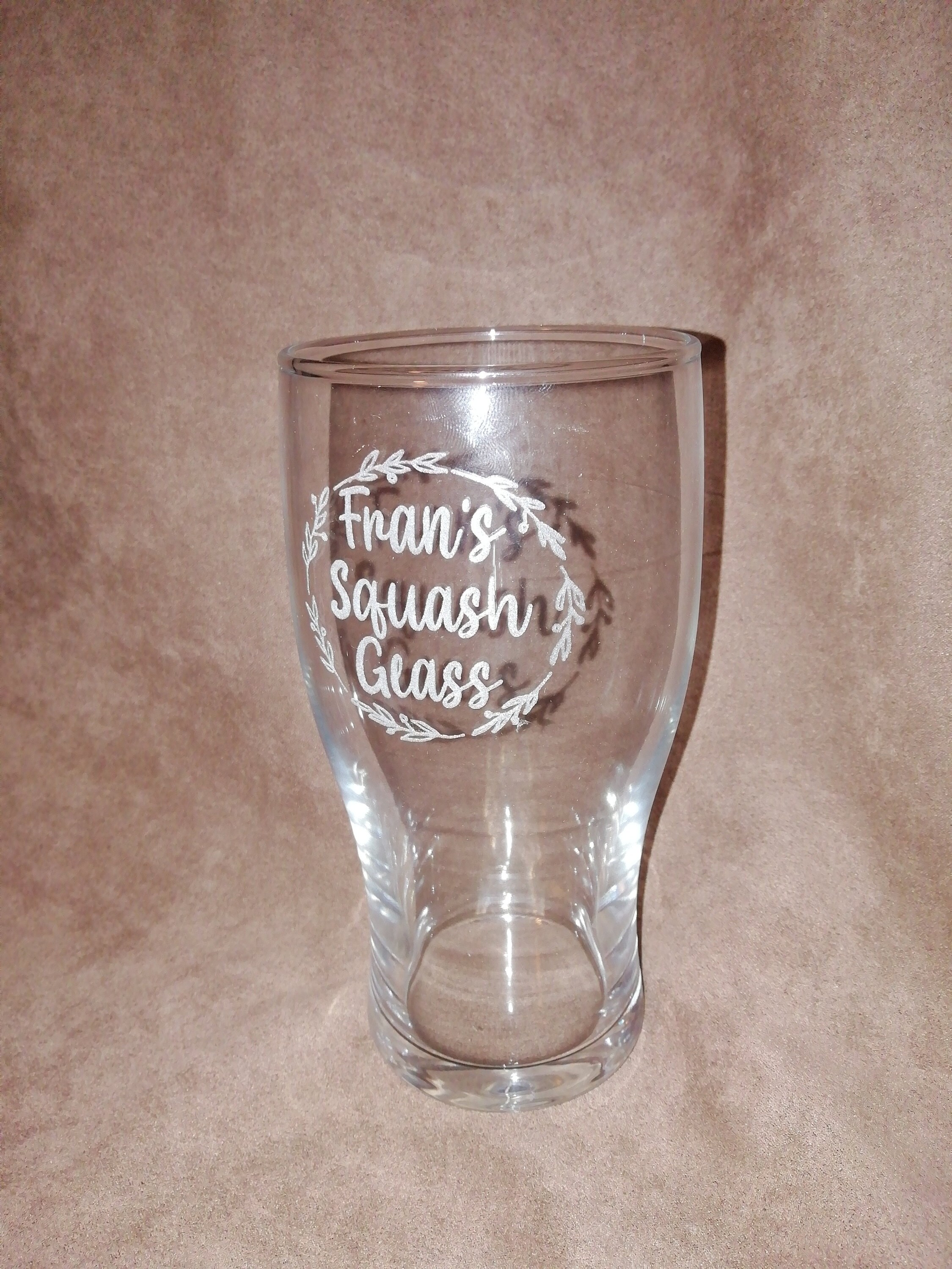 Personalisiertes Glas, mehrere Designs und Glasarten – Weinglas, Pint und Bierglas, Whisky, Champagner, Gin, Latte – gravierte personalisierte Geschenke