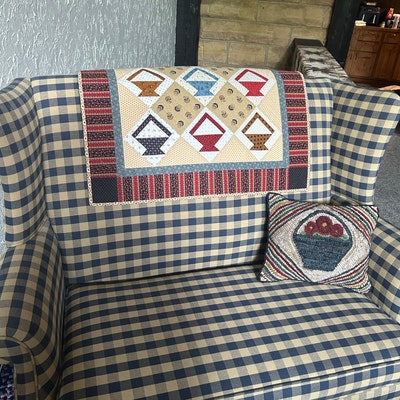 Handmade Primitive Style Hooked Rug Roses in Basket - Etsy