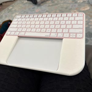 2021/2024 Apple Magic Keyboardとトラックパッド用Magicトレイ