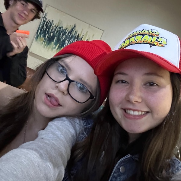 Subway Surfer Trucker Hat Retro Gamer Hat, Streetwear Cap, Snapback