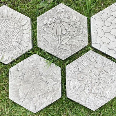 Garden Decor Set Of 5 Insect Drinkers/stepping Stones Stone