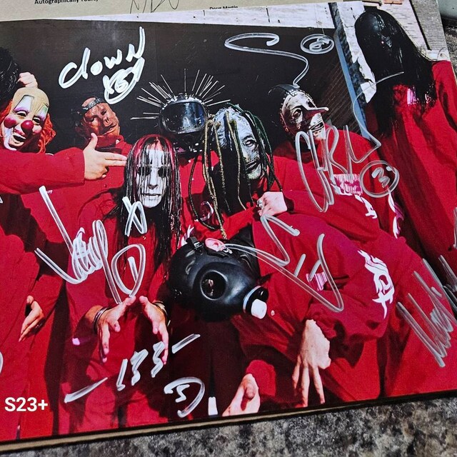 上質で快適 Complete Slipknot Full 8x12 Autographed Signed Band Original 洋楽