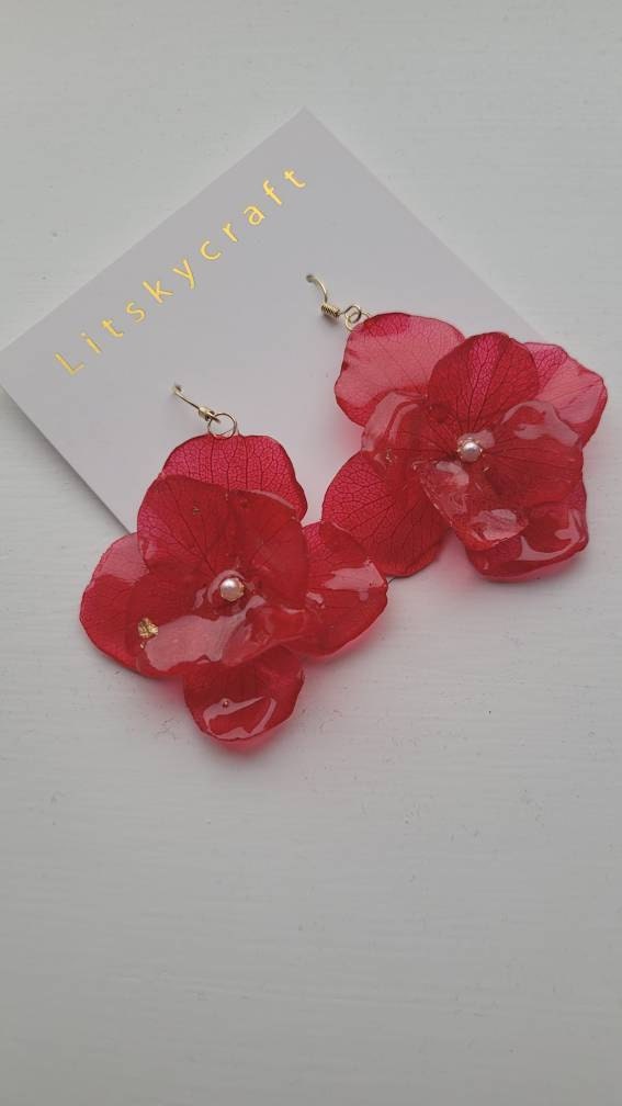 Real Hydrangea Flower Earrings, Handmade Pressed Hydrangea Flower Resin Earrings, Dried Flower Dangle Drop Earrings, Christmas Gift For Her