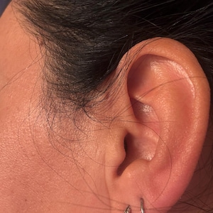 Yuliana added a photo of their purchase
