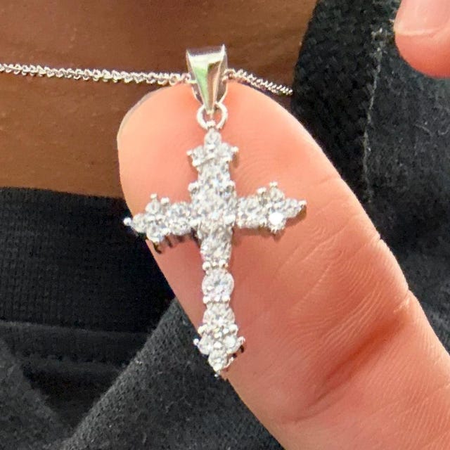 Pendentif Croix Avec Diamants CZ Et Colombes – Argent Massif 925 – Dolly-Bijoux