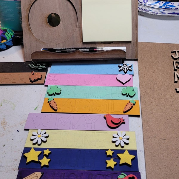 Interchangeable Seasonal Standing Note Holder Sign Frame SVG | Laser ...