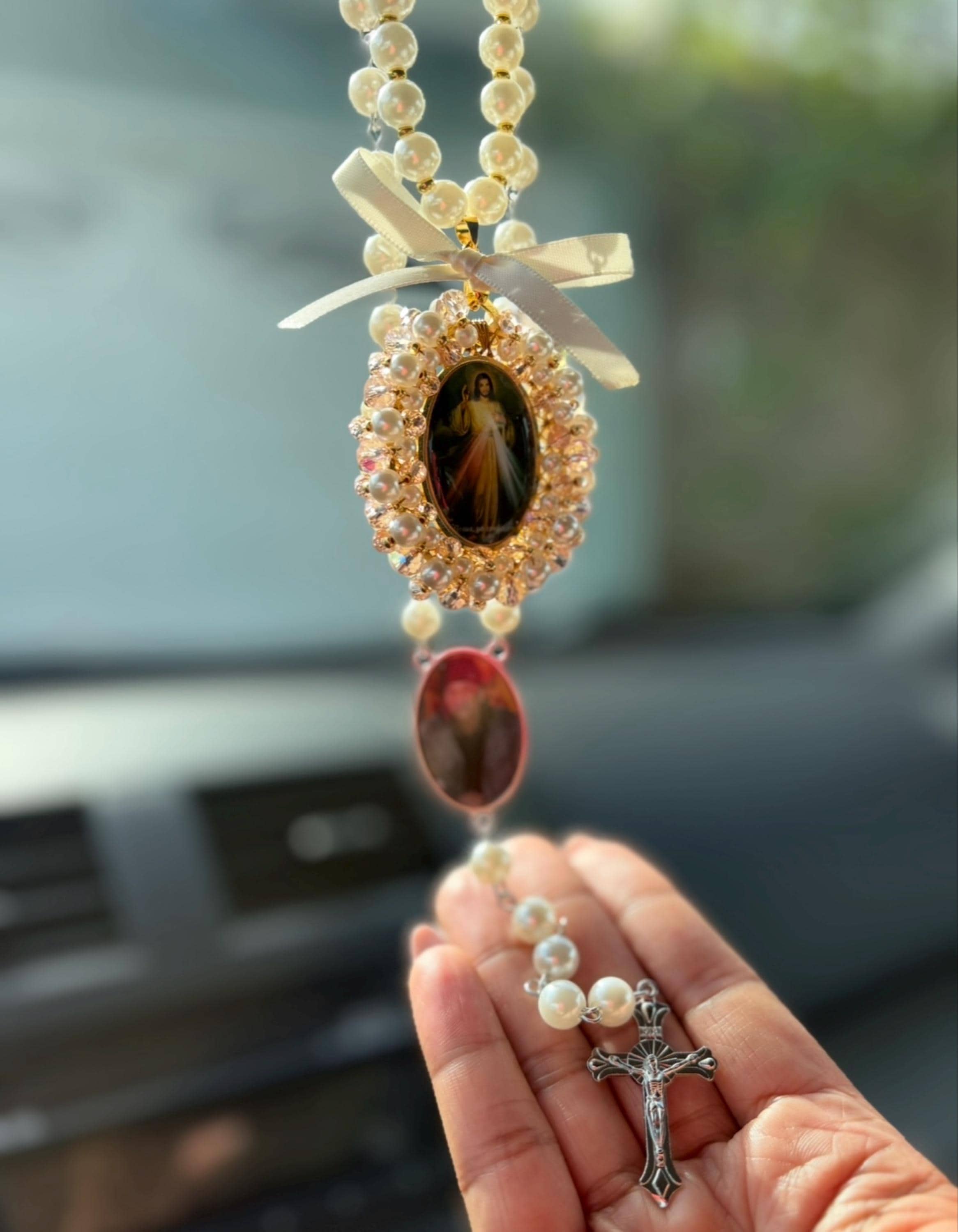 Virgin Mary Car Charm,Car Decoration, Car Accessories, Rear view Mirror,Car Blessings,Car Rosary,Baptism Gift,Religious Catholic,Car Charm