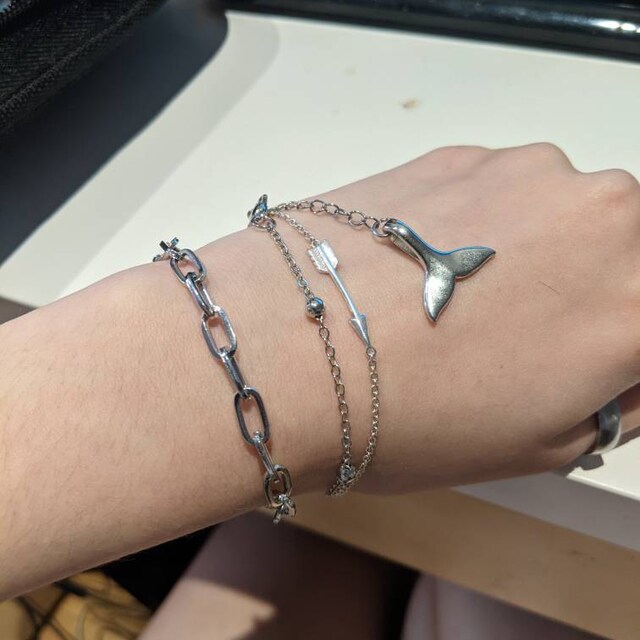 ★BTS V 着用★A BIT MOR★Hologram Bracelet Qoo10] A BIT MOR Hologram Bracelet BT : 腕時計・アクセサリー