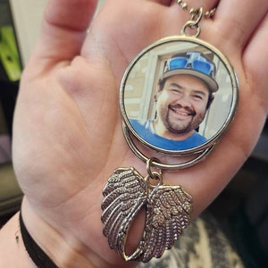 Alyssa added a photo of their purchase