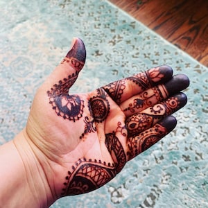 Sadiya added a photo of their purchase