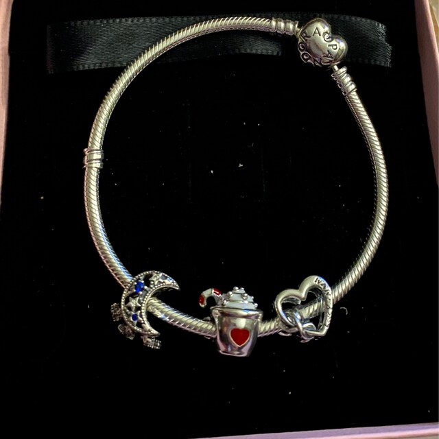 PANDORA アラジンチャーム PANDORA（パンドラ）の「ディズニー アラジン ジーニー＆ランプ