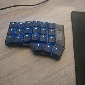 ワイヤレスCorne v4 Bluetooth分割キーボード - Etsy 日本