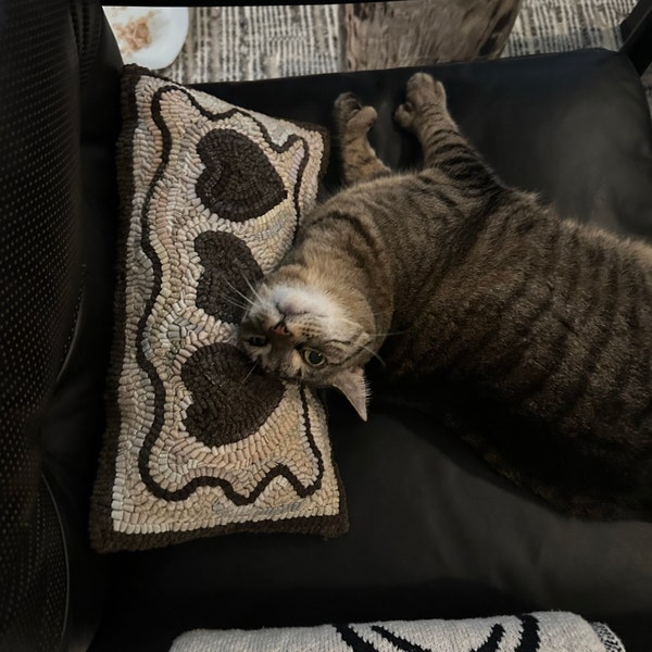 Handmade Primitive Style Hooked Rug Roses in Basket - Etsy