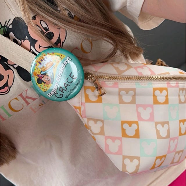 【Disney】WDW カチューシャがつけられる ベルトバッグ Disney】WDW カチューシャがつけられる ベルトバッグ 動物柄