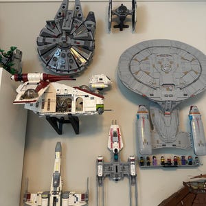 Wall Mount for LEGO® Star Wars 75021 Republic Gunship™ - Etsy 日本