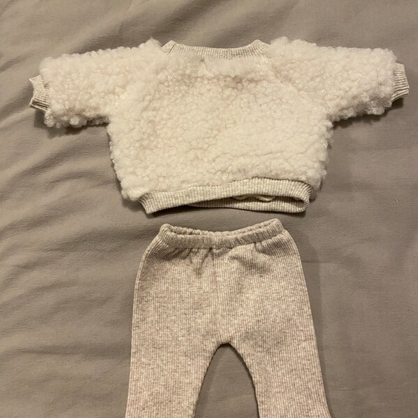 Miniland - Vêtements pour poupée de 21 cm, accessoire de vêtements pour poupées, Blanc/grenat, 21 Miniland - Vêtements pour poupée de 21 cm, accessoire de vêtements pour poupées, Blanc/grenat, 21