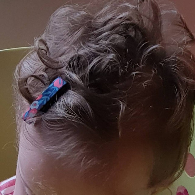 リバティヘアクリップ、フリンジクリップ、リバティロンドン生地、花柄