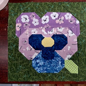 Bunny Bun Quilt Block PDF Instant Download Rabbit Quilt Block Pattern 6 ...
