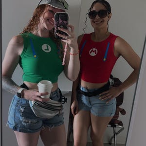 Taylor added a photo of their purchase