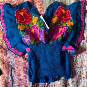 Mexican Balloon Sleeve Top. Mexican Embroidered Blouse. Floral - Etsy