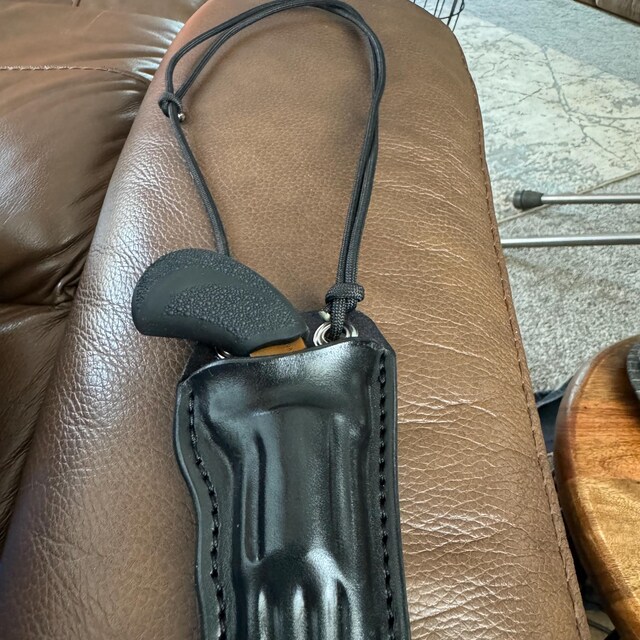 Lost River Leather NAA .22 Mag Pocket Holster - Black Leather, Form Fitted For 1 1/8