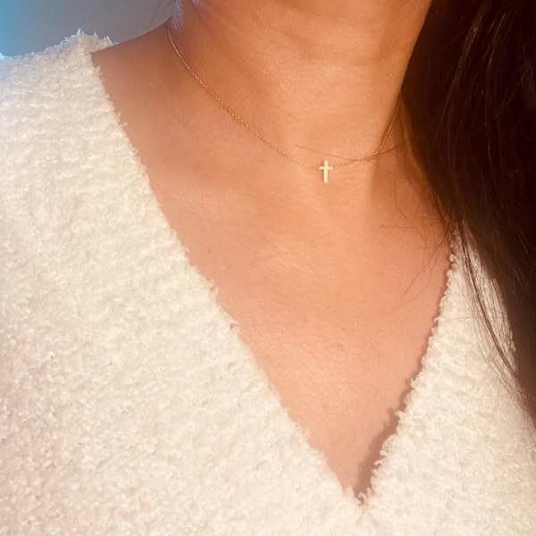 So Mighty Tiny Cross Necklace main image 0