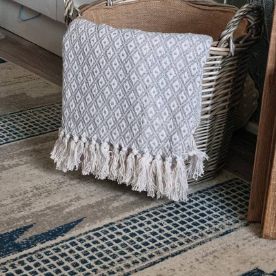 Single Bed Beige Throw