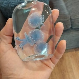 linzi added a photo of their purchase