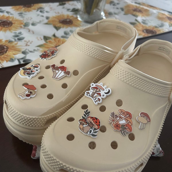 18Pcs Sports Game Astronaut Unicorn Flowers Shoe Charms, Sea Animals Food Fruits Mushroom Charms Pack For Women Men Shoe Decoration