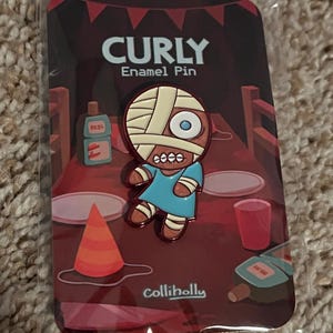 マウスウォッシュ カーリー パール ソフト エナメル ピン - 1.5 インチ