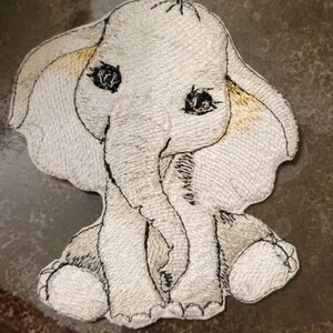 オリジナル象のデザイン 象の刺繍デザイン、5 つのサイズ、即時ダウンロード。 - Etsy 日本