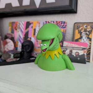 Xenomorph & Kermit Fusion Figurine - Xenofrog - 12cm